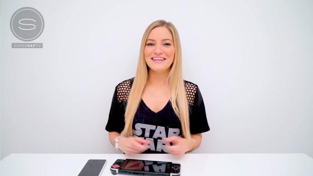 JUSTINE EZARIK - APPLE IPHONE X