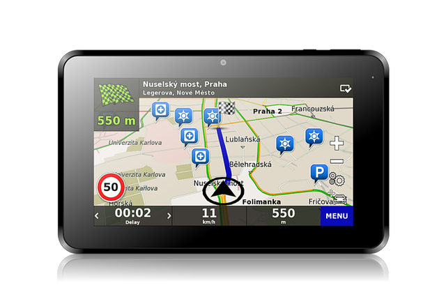Dual Drive II - tablet dla zmotoryzowanych od Overmax