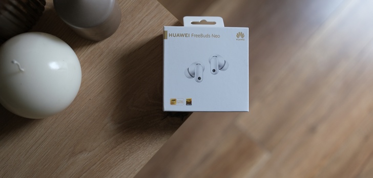 HUAWEI FreeBuds Neo - kto powinien wybrać lekkie i niewielkie słuchawki z ANC?
