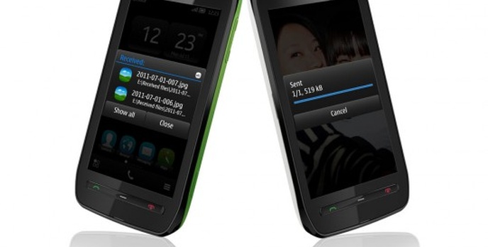 Kolorowy i przystępny cenowo telefon Nokia 603