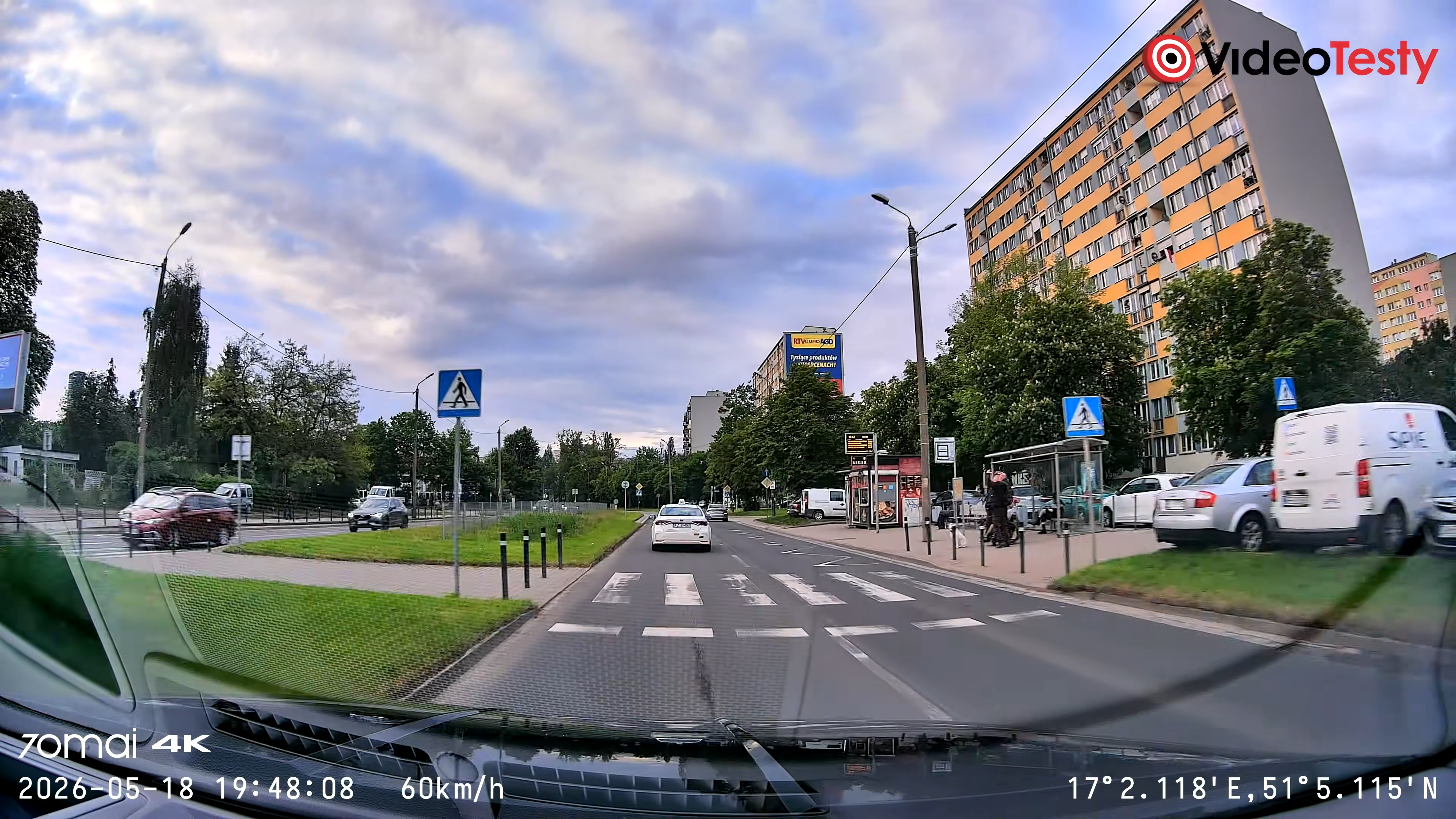Klatka z nagrania z 70mai A800SE za dnia