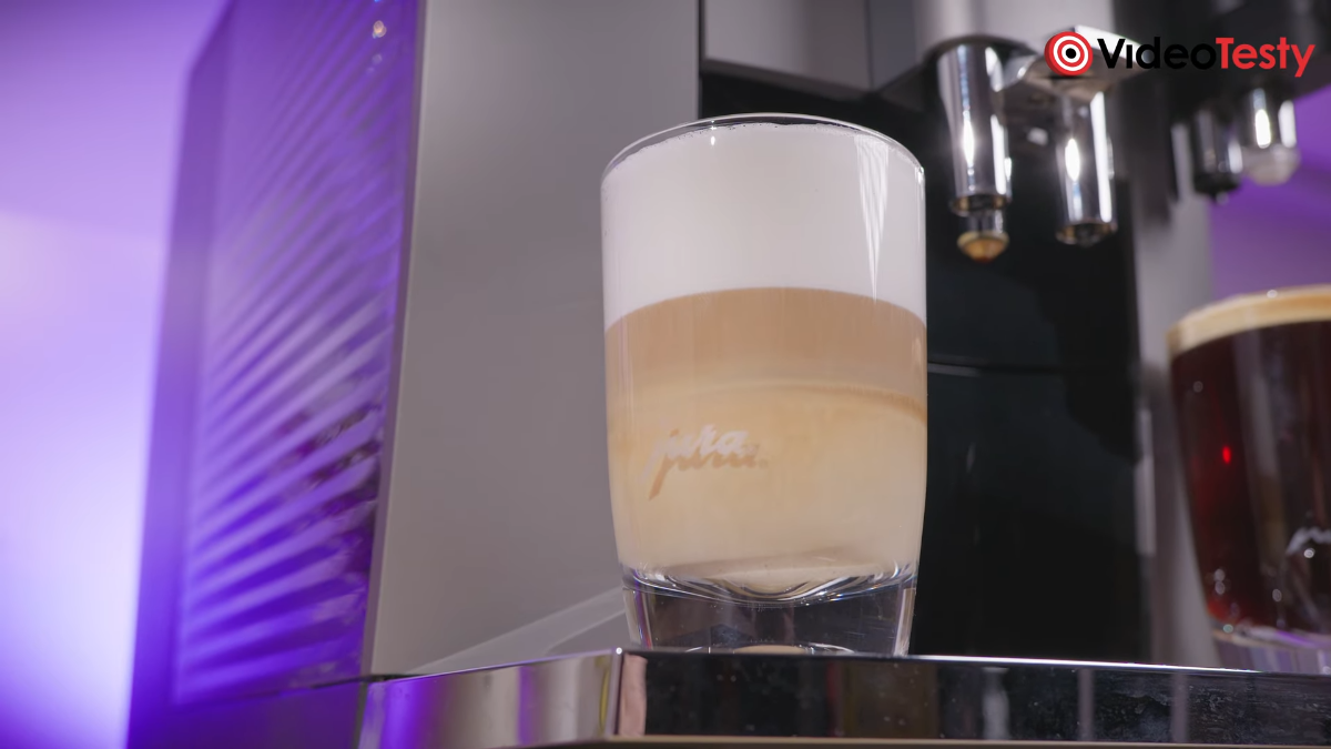Latte Macchiato z Jura E8 (EC)