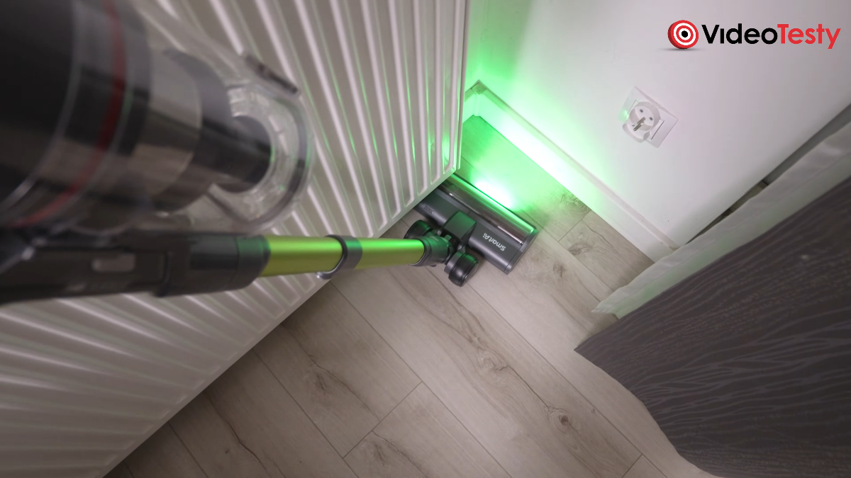 Odkurzanie przy rogach z pomocą SmartAI V6