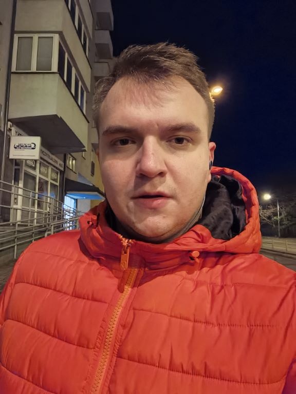 Głowny obiektyw w ujęciu 1x