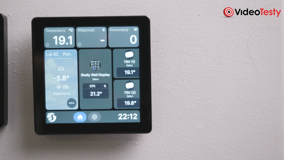 Zbliżenie na ekran Shelly