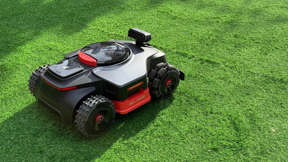 MOVA wchodzi do ogrodu. I robi to na grubo