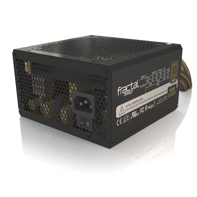 Fractal Design Integra R2 650W unboxing
