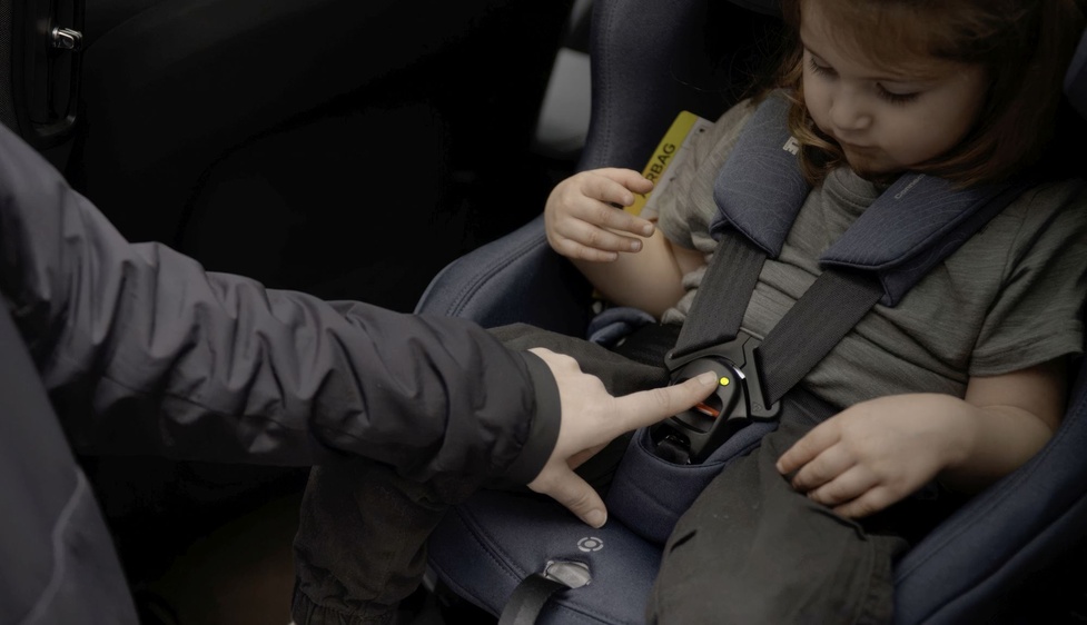 Thule prezentuje koncept Connected Safety z Apple CarPlay oraz Android Auto,