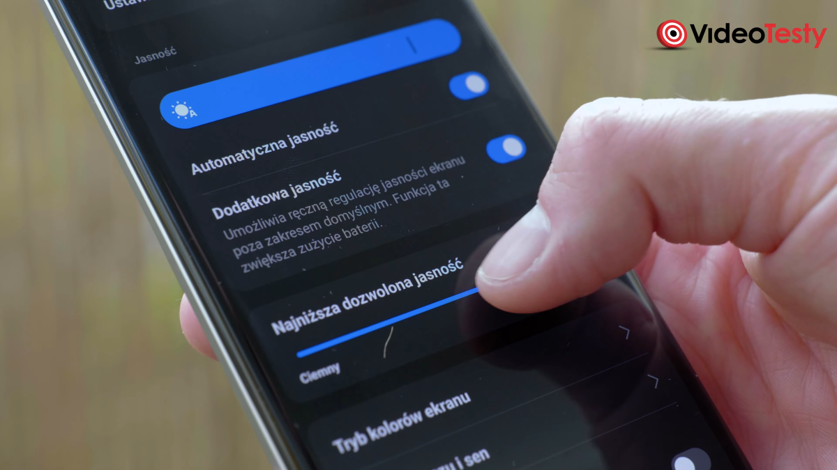 Zmiana ustawień jasności Realme GT 6