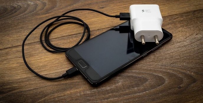 Parlament Europejski orzeka - Będą uniwersalne ładowarki