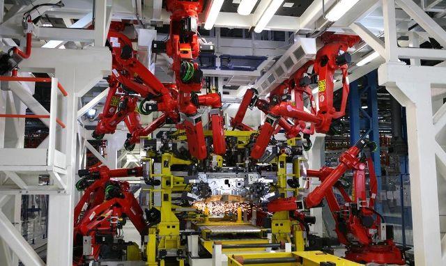 Niemieccy Pracownicy Drżą - Czy Zastąpią Ich Roboty?