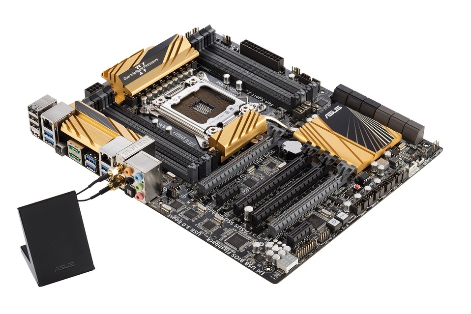 Asus X79-Deluxe