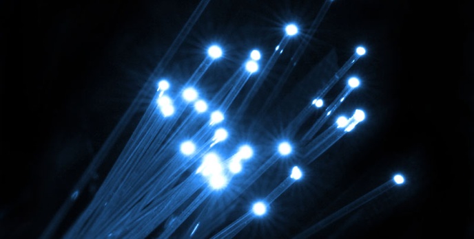 Światłowodem w białe plamy 