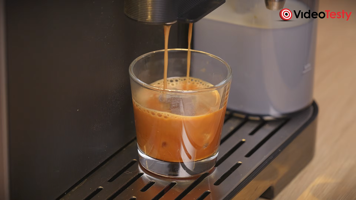 Zbliżenie na iced espresso