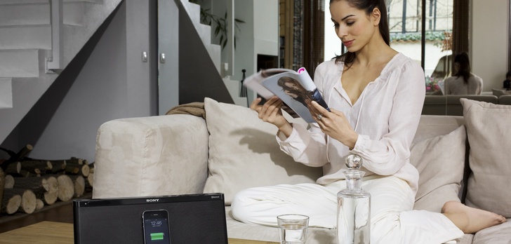 Doki z głośnikami Made for iPod & iPhone od Sony