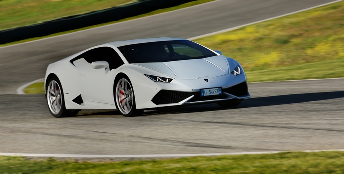 Lamborghini Huracán - supersamochód z superkomputerem