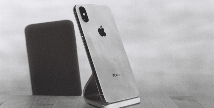 Chciwość Apple nie zna granic - Zabiorą ładowarkę oraz słuchawki z iPhone 12?