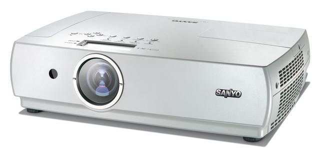 SANYO PLC-XC56 – automatycznie zmieniający filtry projektor