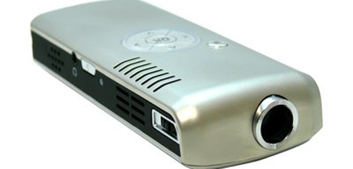Lancerlink MPJ-104WCE – pikoprojektor z Windows CE