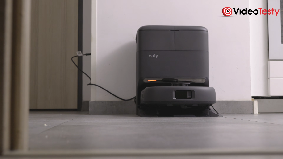 Eufy C28 w kompaktowej stacji