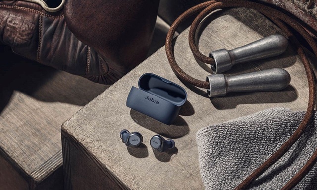 Te słuchawki naładujesz bez kabla! Jabra Elite 75t