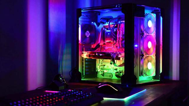 W tej obudowie zmieści się koń z kopytami! Corsair prezentuje skrzynkę Super-Tower!