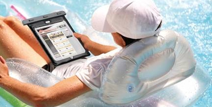 Postaw na bezpieczeństwo! Wybierz wodoodporne etui Cellular Line!