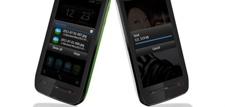 Kolorowy i przystępny cenowo telefon Nokia 603