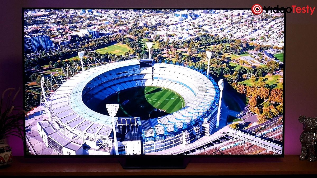 testujemy Hisense UR9S