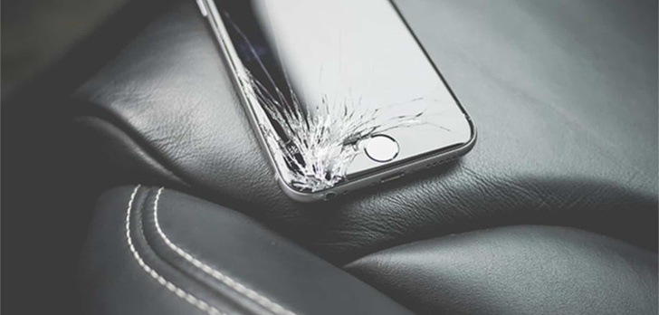iPhone uszkodzony po wymianie ekranu - Szykuje się kolejna afera!