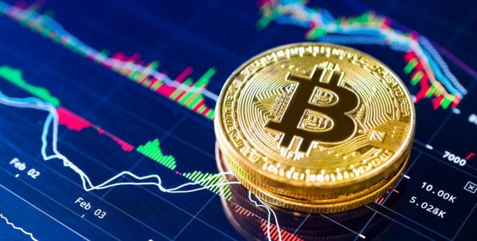 Bitcoin po historycznych spadkach odbija się od dna