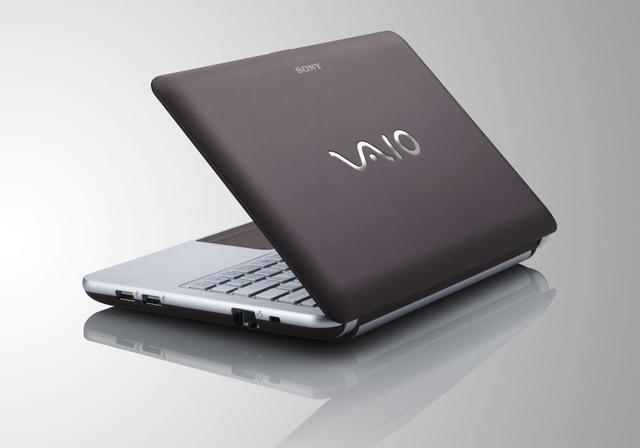 Sony VAIO VPCW21S1E - prezentacja solidnego netbooka