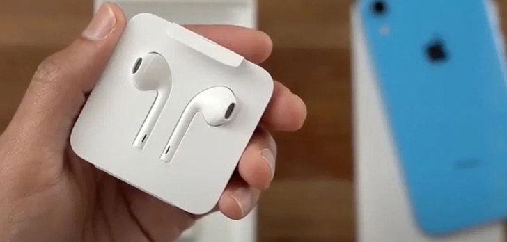 Nowe iPhone'y 12 bez słuchawek w zestawie