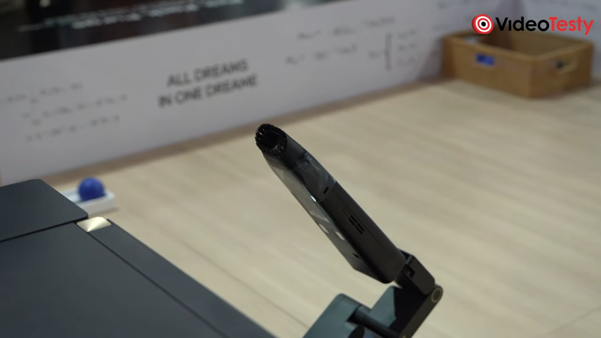 Zbliżenie na wymienną końcówkę w Dreame Cyber10