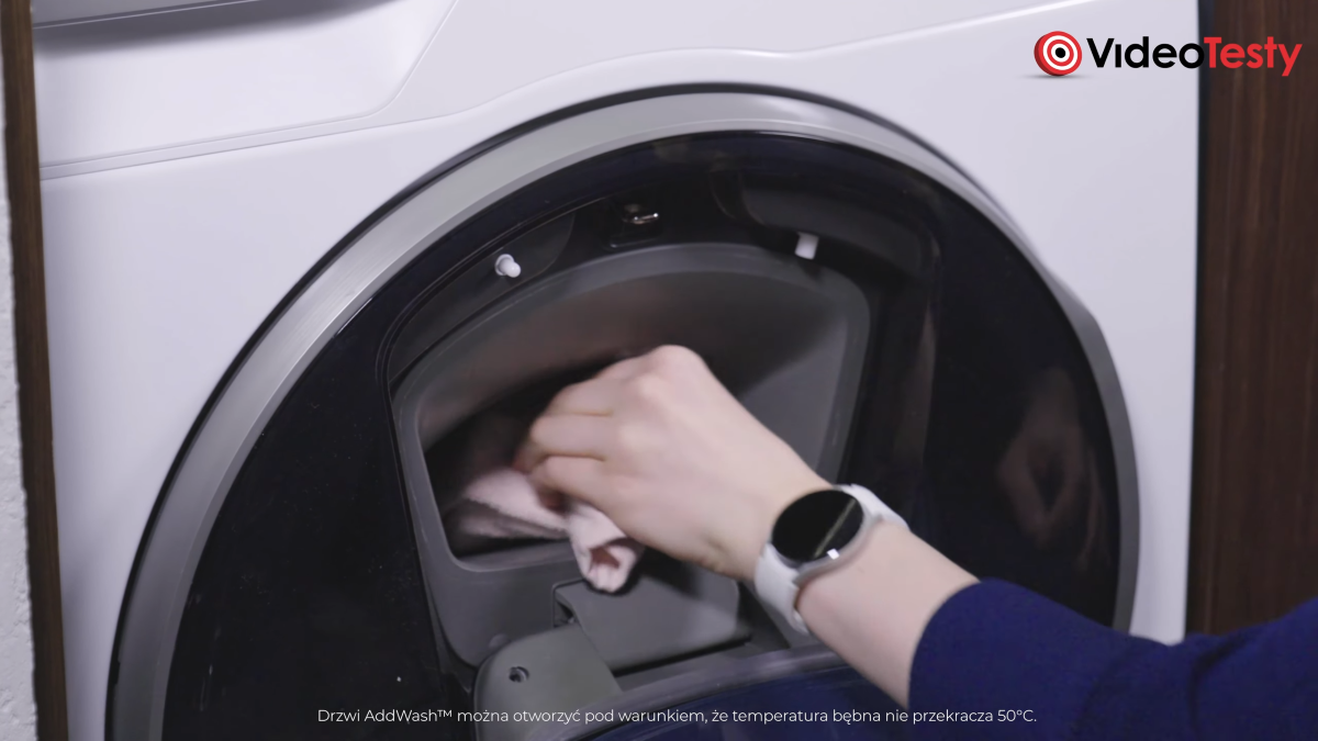 Korzystanie z drzwi AddWash Samsung AI Control