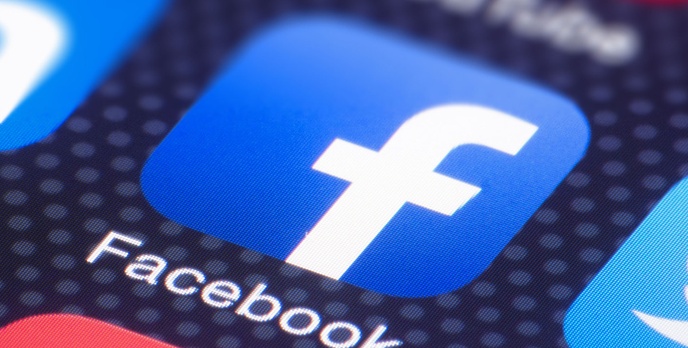 Facebook przyznaje się do bezprawnego dzielenia się danymi użytkowników