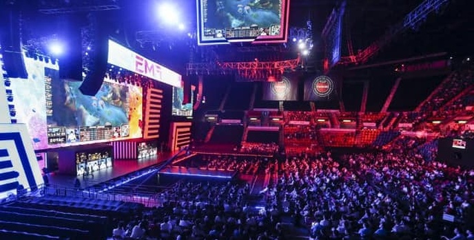 Sztuczna Inteligencja trenuje e-sportowców