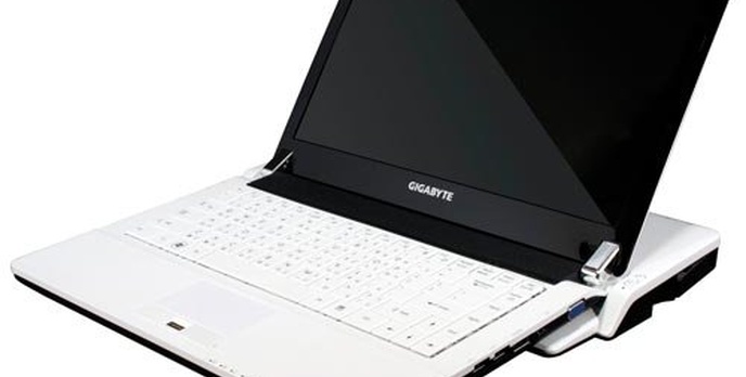 Gigabyte Booktop M1305 - notebook z zewnętrzną kartą graficzną