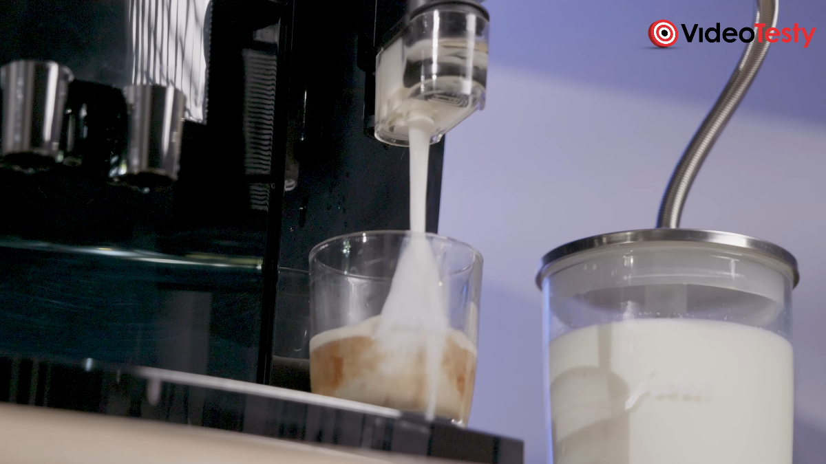 Cortado przygotowywane przez Jura J10