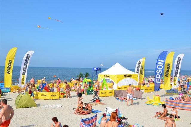 Epson i Nikon dla plażowiczów w lipcu