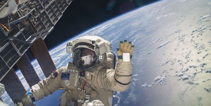 Astronauci Obejrzą Najnowsze Gwiezdne Wojny