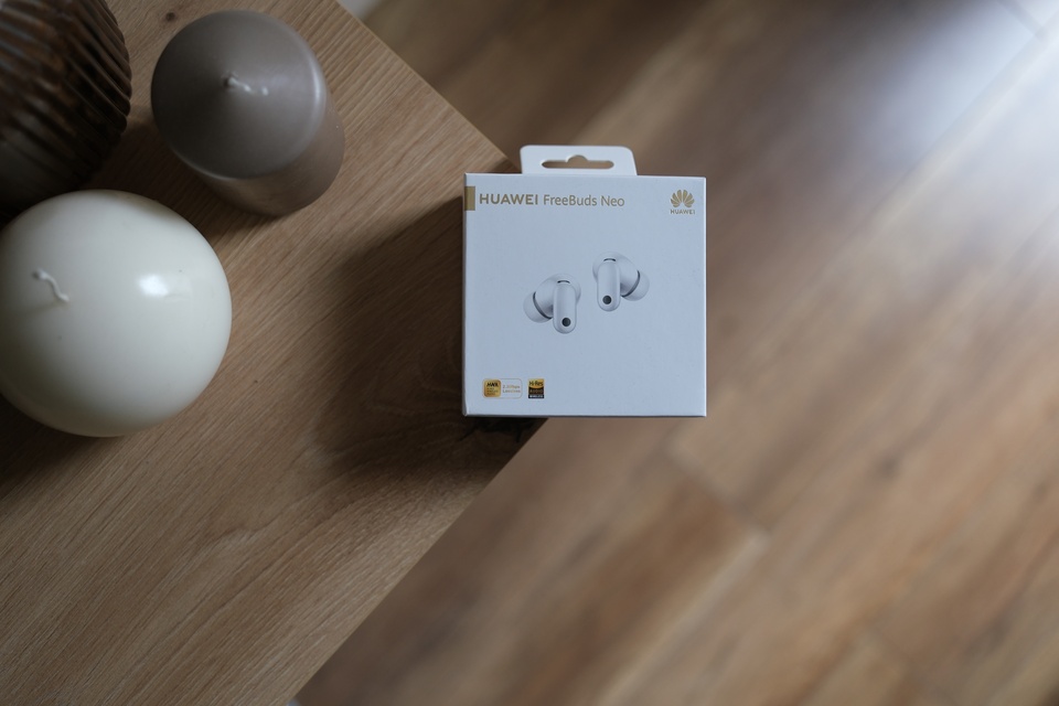 HUAWEI FreeBuds Neo - kto powinien wybrać lekkie i niewielkie słuchawki z ANC?