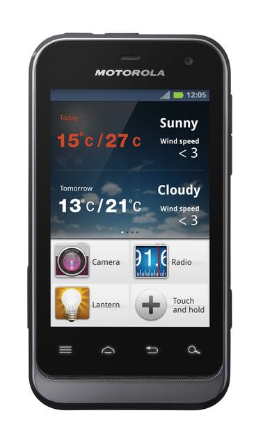 Motorola Mobility przedstawia znakomite połączenie stylu i super odporności - smartfon Motorola DEFY