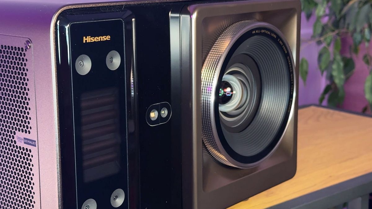 sprawdzamy Hisense XR10