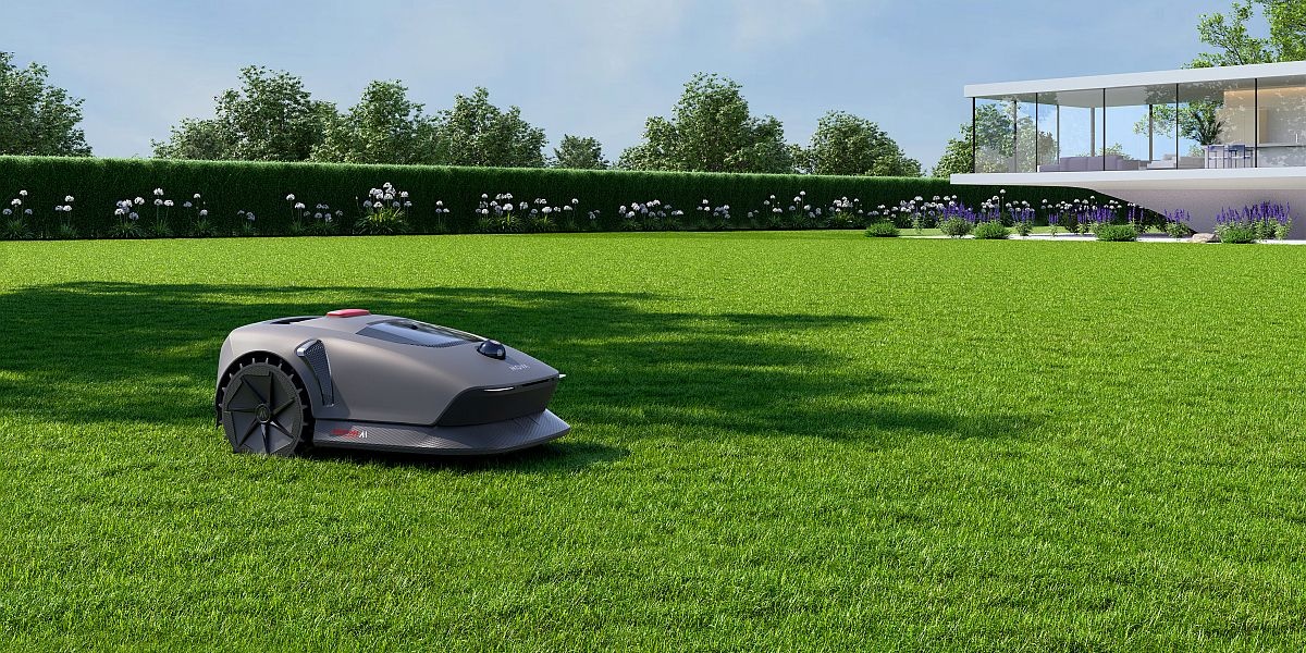 robot Mova 600 w ogrodzie