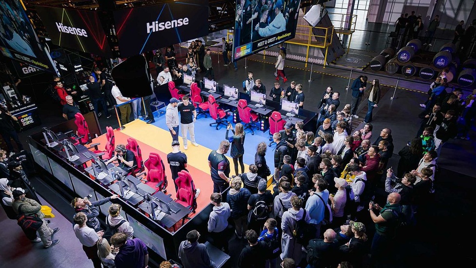 Hisense na Poznań Game Arena 2025 oraz Audio Video Show 2025 - Od świata e-sportu po kino premium!
