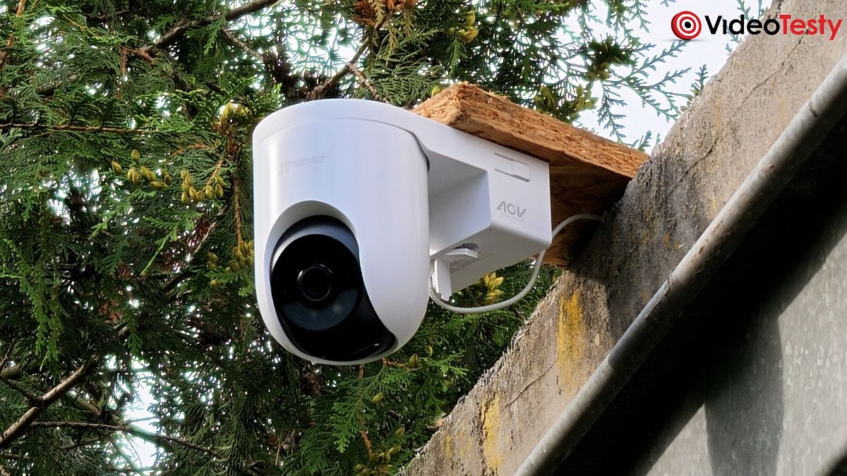 zamontowana kamera EZVIZ HB8 Lite 4G KIT