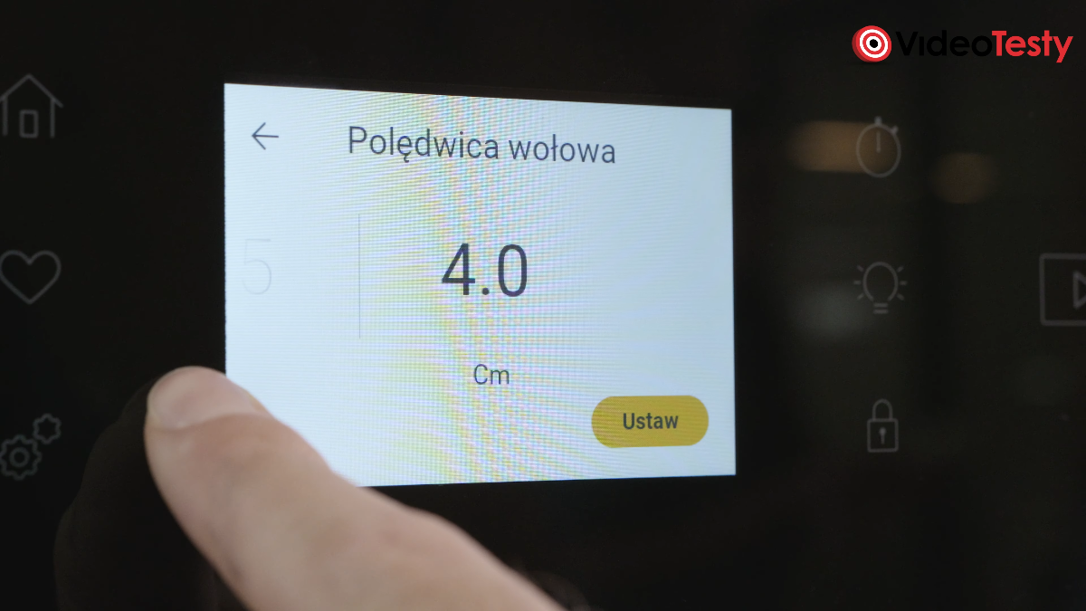 Wybieranie typu potrawy na wyświetlaczu Whirlpool WOI11P8FHT2SBAF