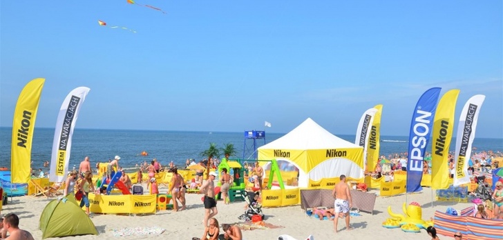 Epson i Nikon dla plażowiczów w lipcu
