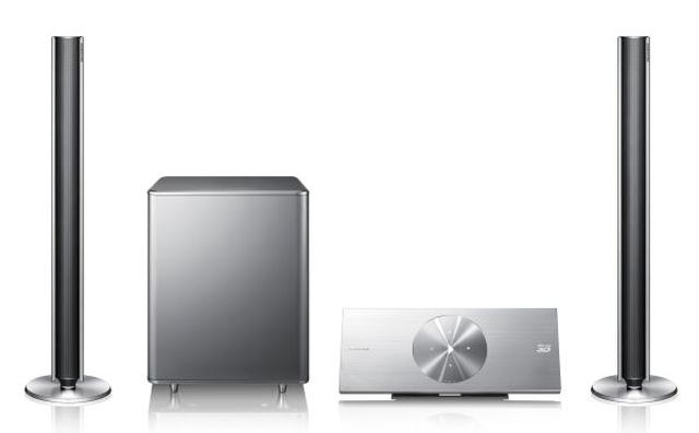 Stylowy zestaw kina domowego firmy Samsung z odtwarzaczem Blu-ray 3D